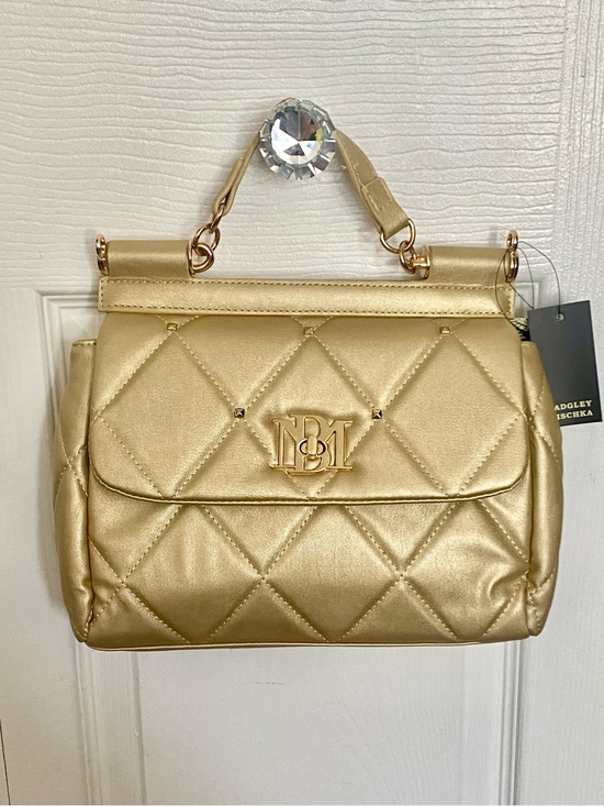 Badgley Mischka Handbags - Badgley Mischka Metallic Gold Bag
